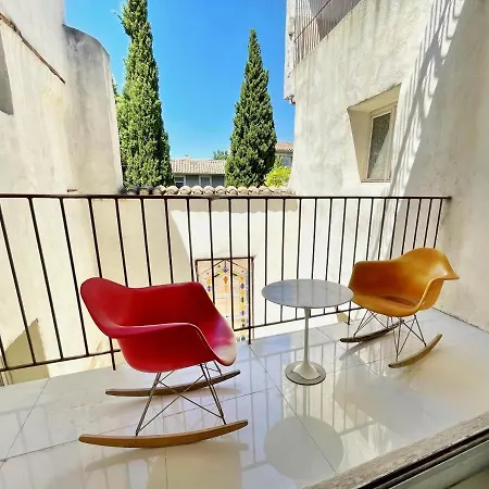 Palais Aoma, Particulier De Luxe En Provence 2*