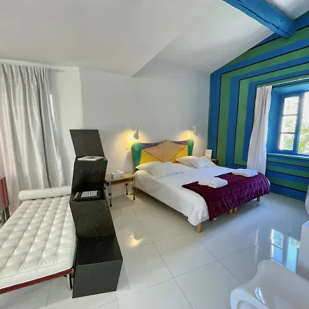 Palais Aoma, Particulier De Luxe En Provence 2*